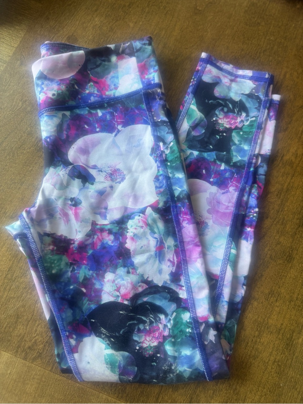 Old Navy Girls Floral Active Leggings in Purple, Blue and Pink